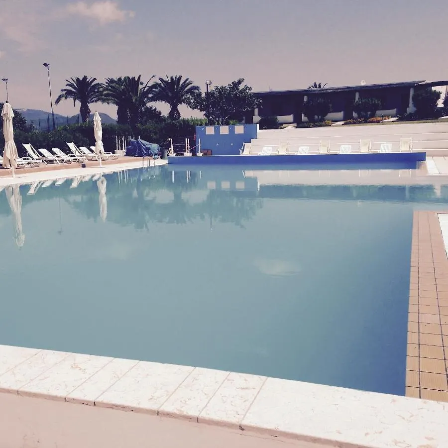 Villa Alle Eolie Nello Splendido Villaggio Lentia Вулкано