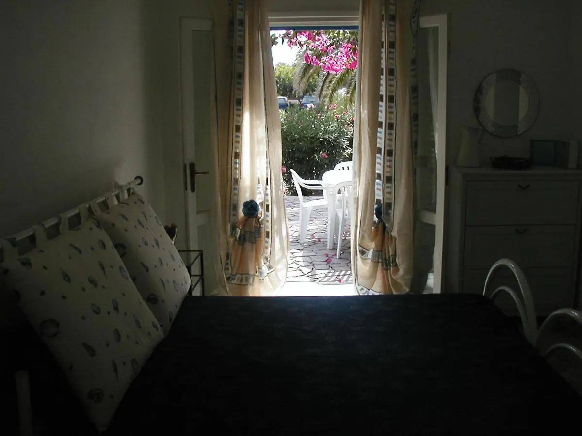 Villa Alle Eolie Nello Splendido Villaggio Lentia Вулкано