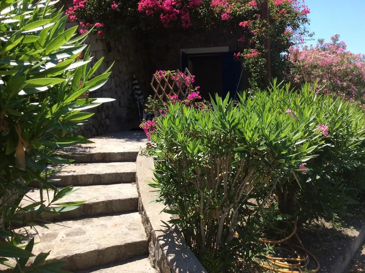 Villa Alle Eolie Nello Splendido Villaggio Lentia Вулкано Италия